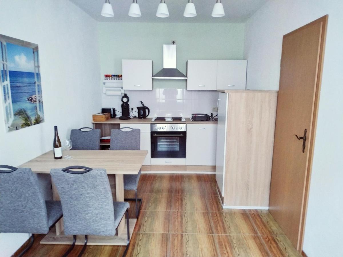 Gemütliche 2 Zimmer Wohnung - Im Herzen von Tréveris Exterior foto